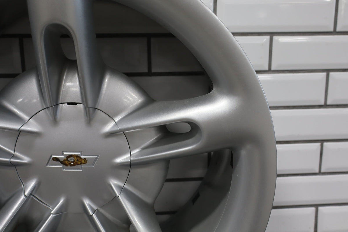 2003-2004 Chevrolet SSR 20x10 Rear Silver Wheel 15104066 OEM | Single