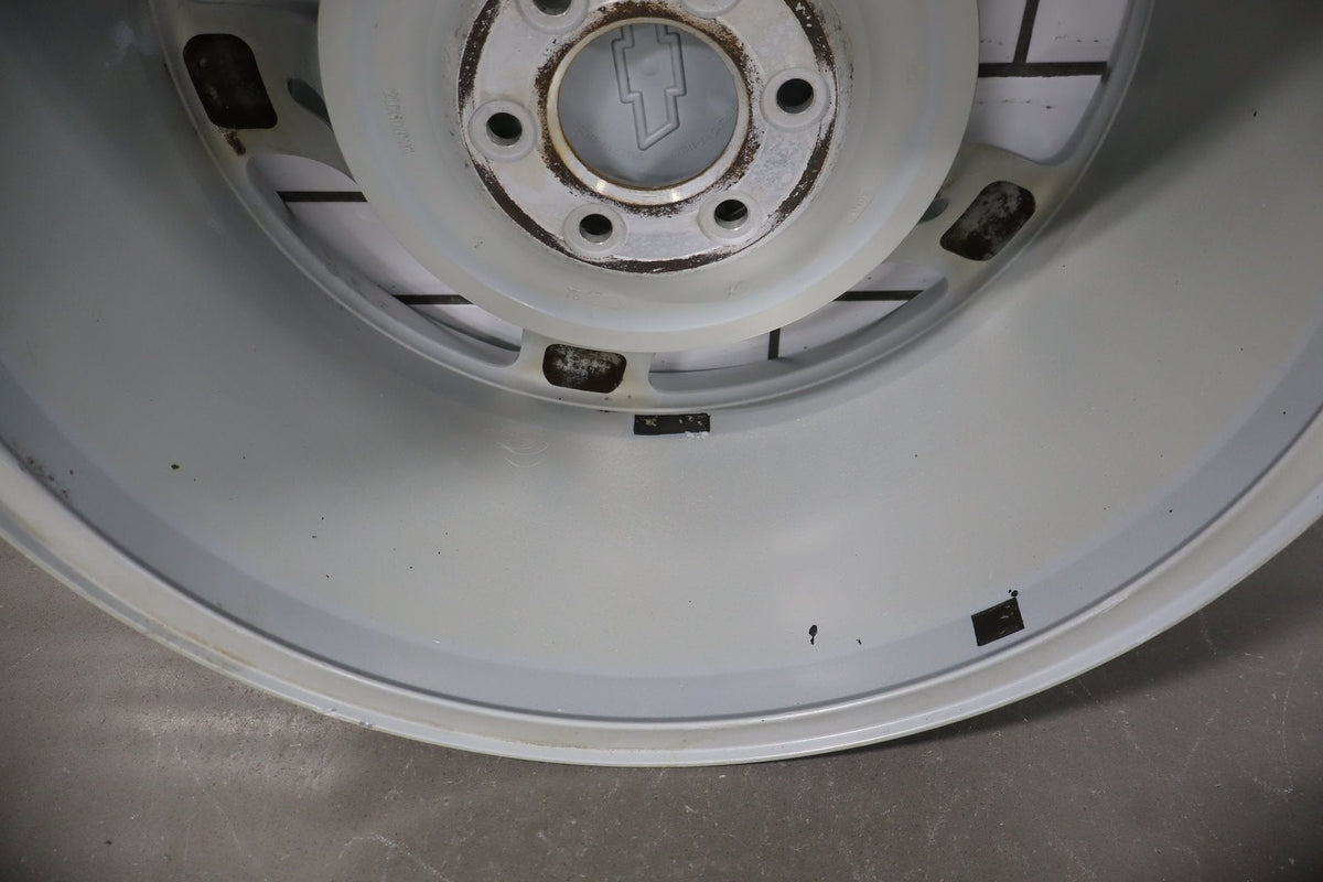 2003-2004 Chevrolet SSR 20x10 Rear Silver Wheel 15104066 OEM | Single