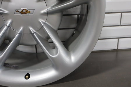 2003-2004 Chevrolet SSR 20x10 Rear Silver Wheel 15104066 OEM | Single