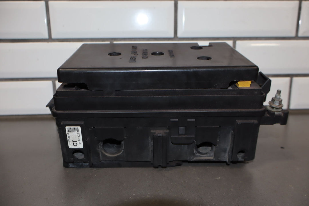 2003 - 2004 Chevy SSR Engine Fuse Relay Junction Box