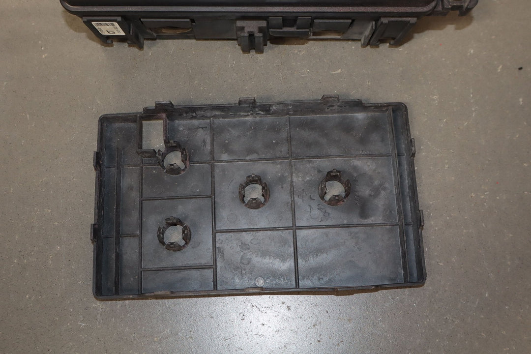 2003 - 2004 Chevy SSR Engine Fuse Relay Junction Box