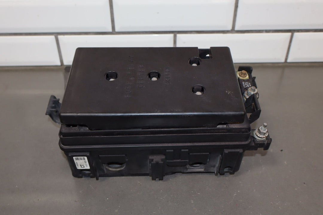2003 - 2004 Chevy SSR Engine Fuse Relay Junction Box