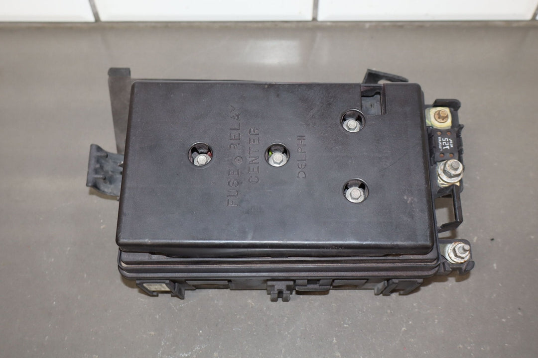 2003 - 2004 Chevy SSR Engine Fuse Relay Junction Box