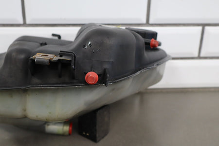 2003-2004 Ford F250 F350 6.0L Powerstroke Coolant Degas Bottle Assembly
