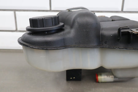 2003-2004 Ford F250 F350 6.0L Powerstroke Coolant Degas Bottle Assembly