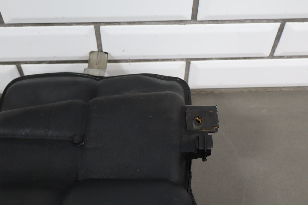 2003-2004 Ford F250 F350 6.0L Powerstroke Coolant Degas Bottle Assembly