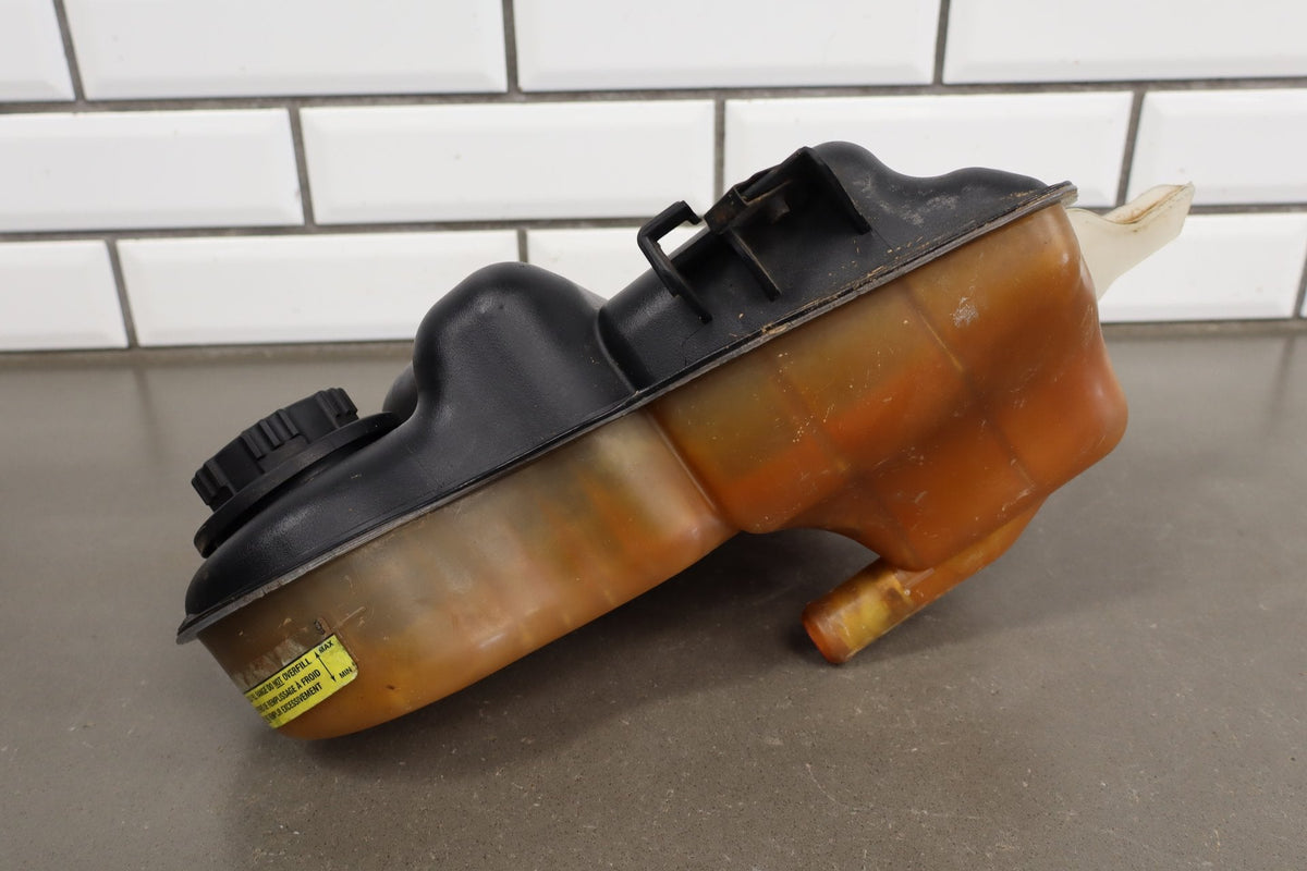 2003-2004 Ford F250 F350 6.0L Powerstroke Coolant Degas Bottle Assembly