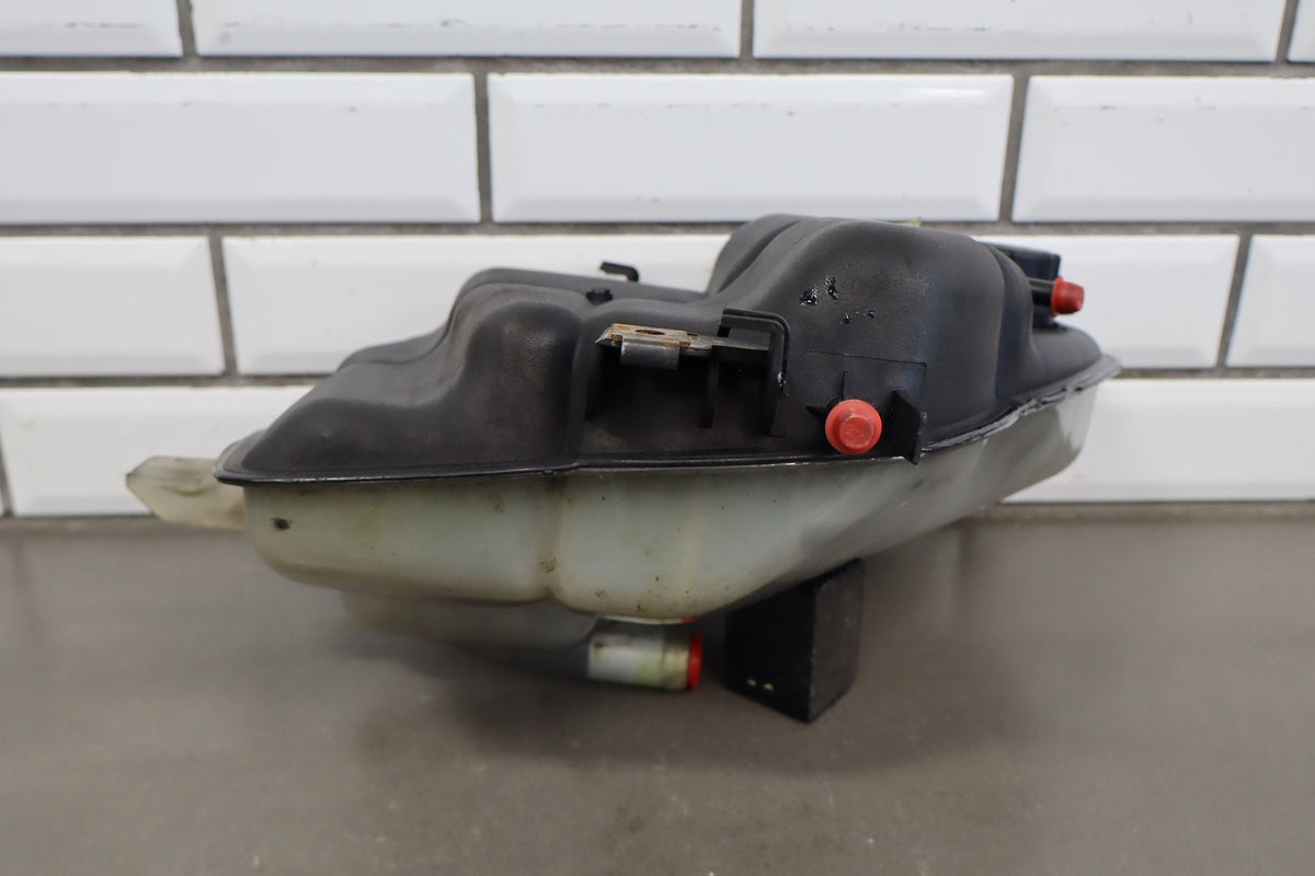 2003-2004 Ford F250 F350 6.0L Powerstroke Coolant Degas Bottle Assembly