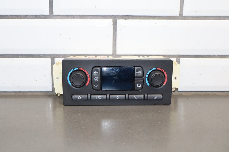 2003-2004 Hummer H2- Climate Control 15832311