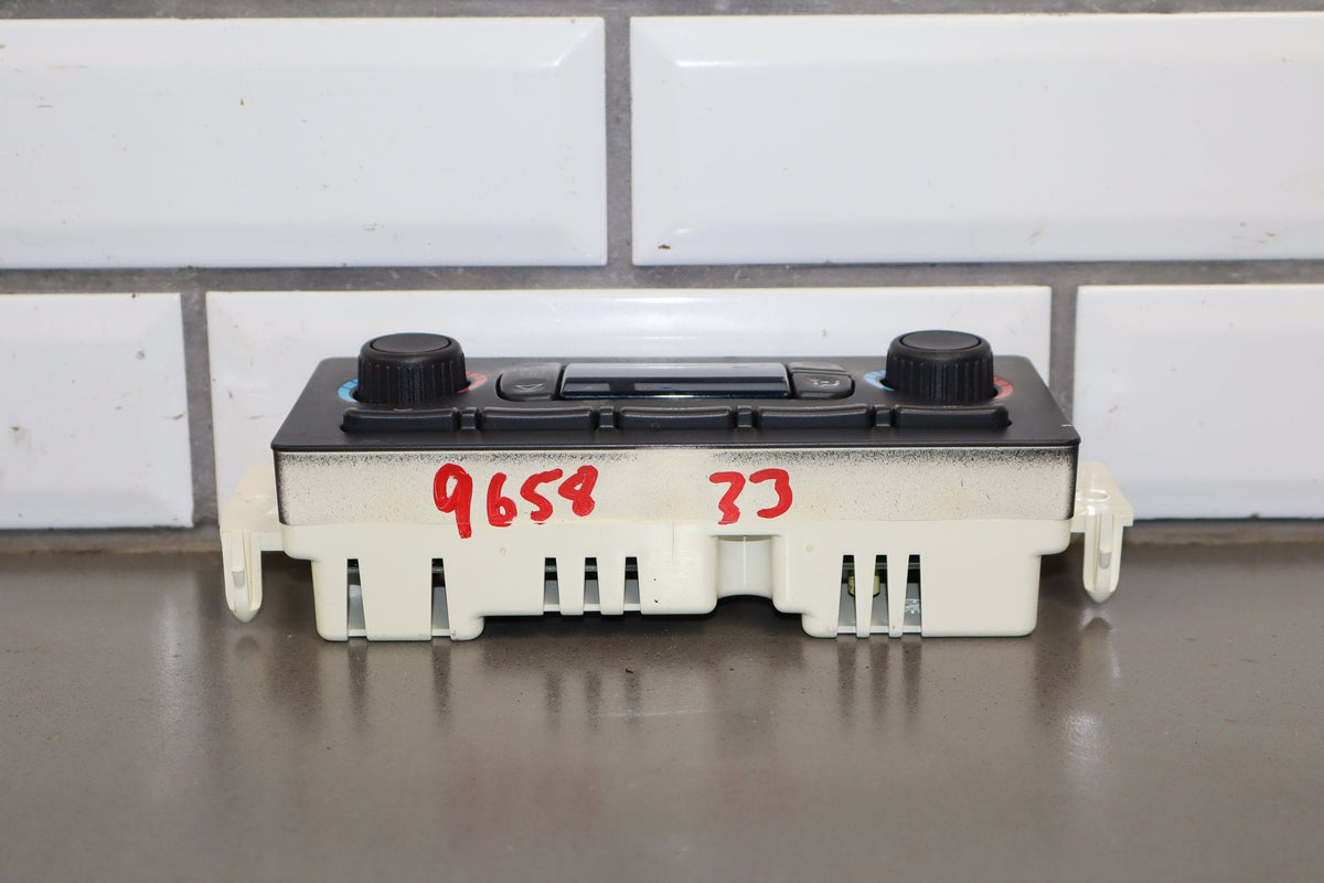 2003-2004 Hummer H2- Climate Control 15832311