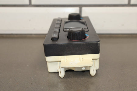 2003-2004 Hummer H2 - Climate Control 15832311