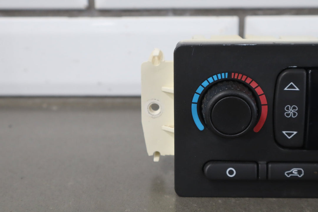 2003 - 2004 Hummer H2 - Climate Control 15832311