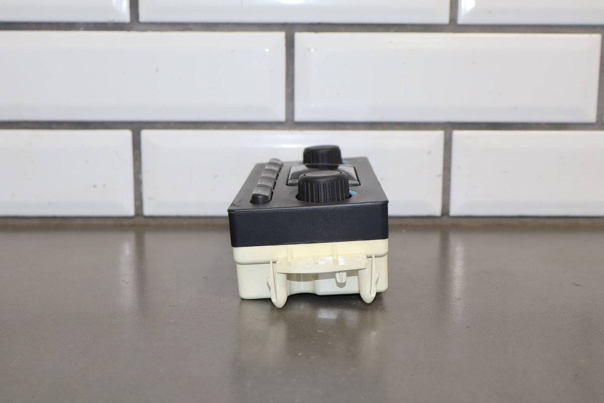 2003-2004 Hummer H2- Climate Control 15832311
