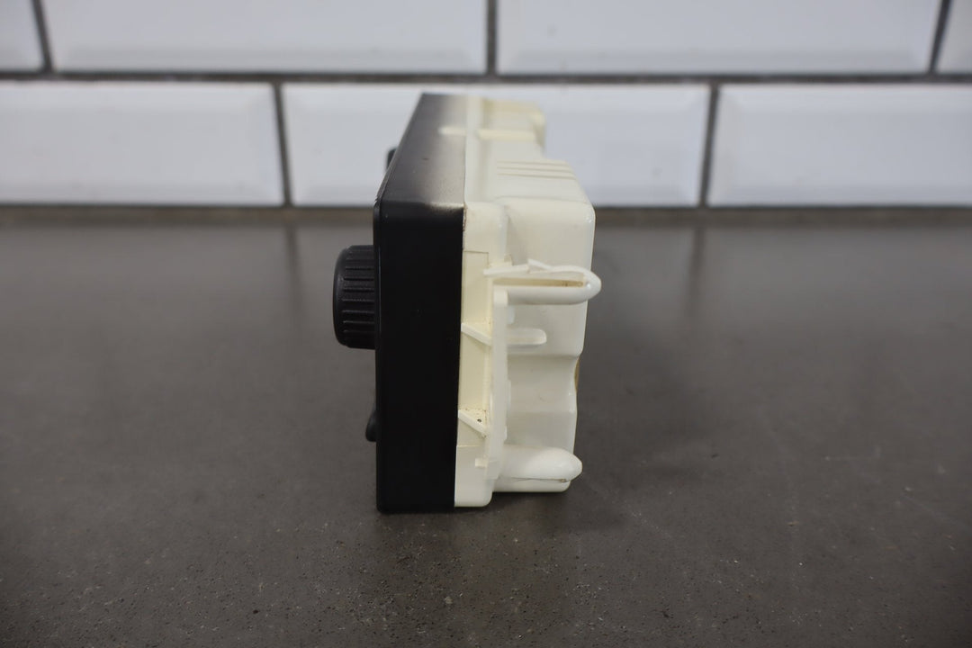 2003 - 2004 Hummer H2 - Climate Control 15832311