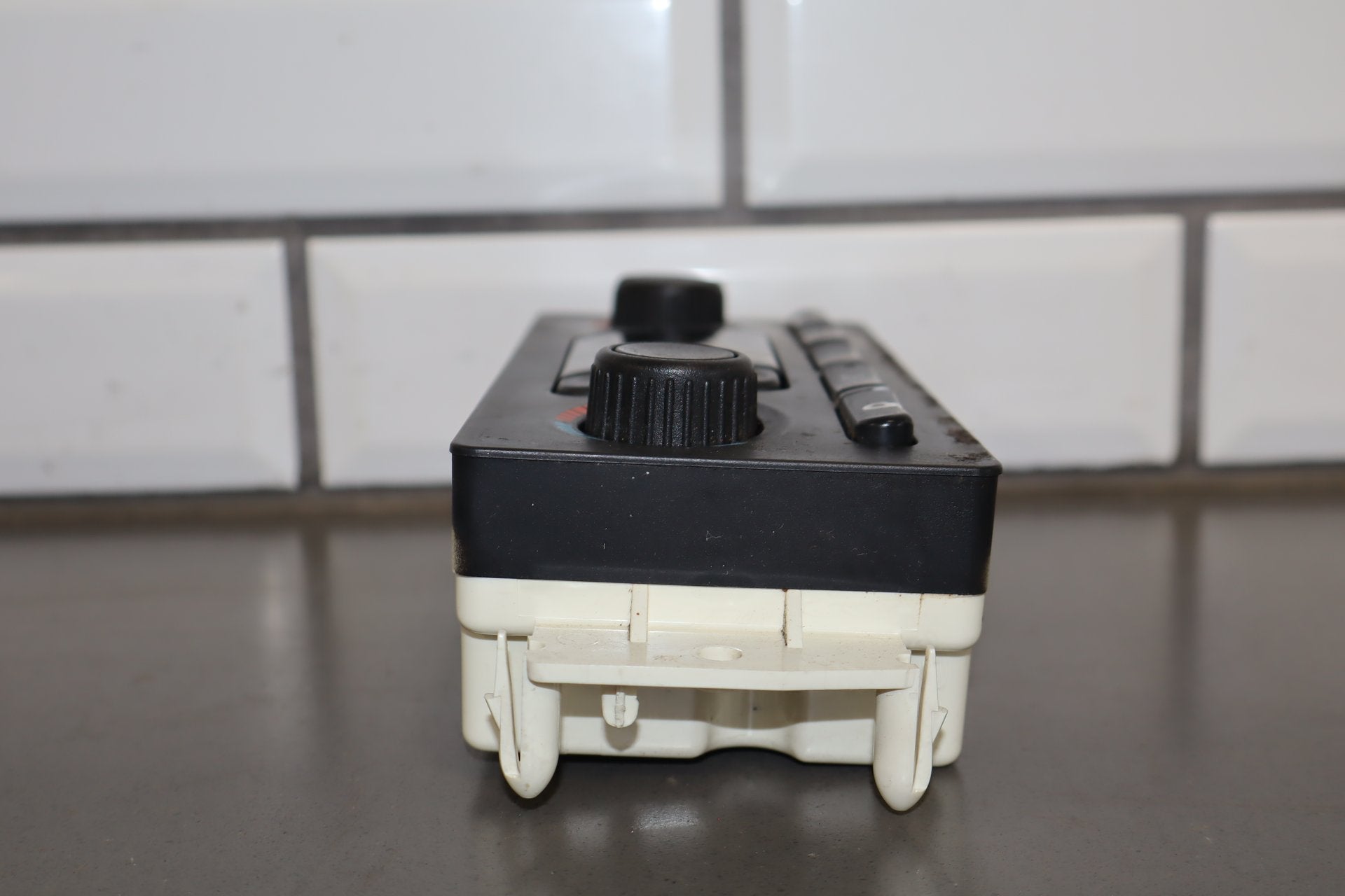 2003-2004 Hummer H2- Climate Control 15832311