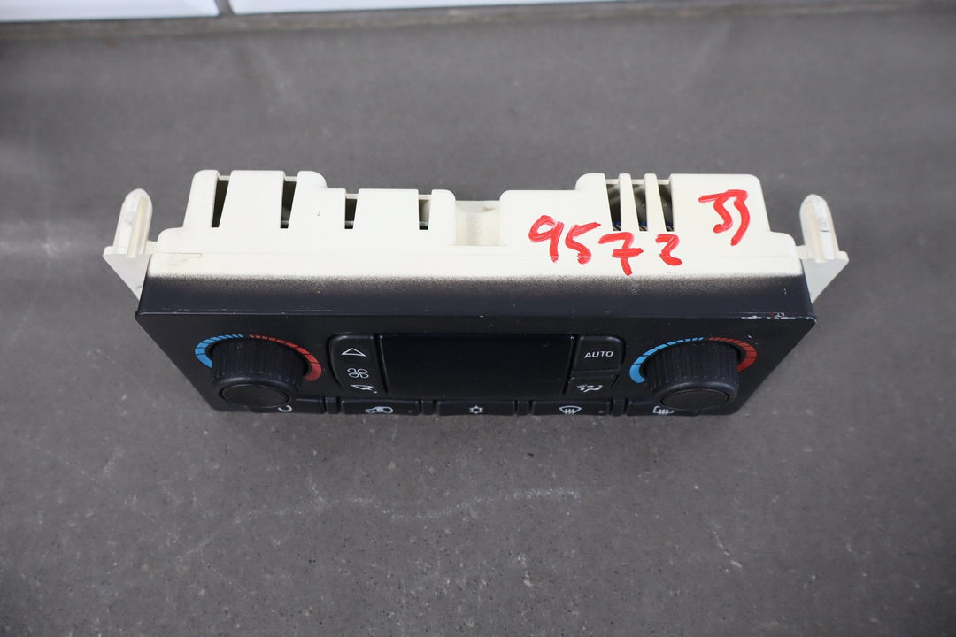 2003 - 2004 Hummer H2 - Climate Control 15832311