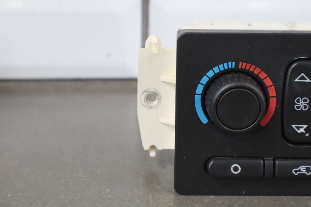 2003 - 2004 Hummer H2 - Climate Control 15832311
