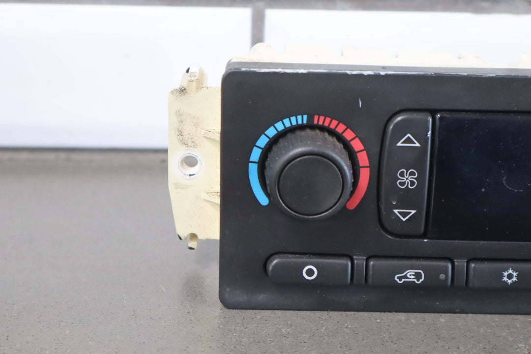 2003 - 2004 Hummer H2 - Climate Control 15832311