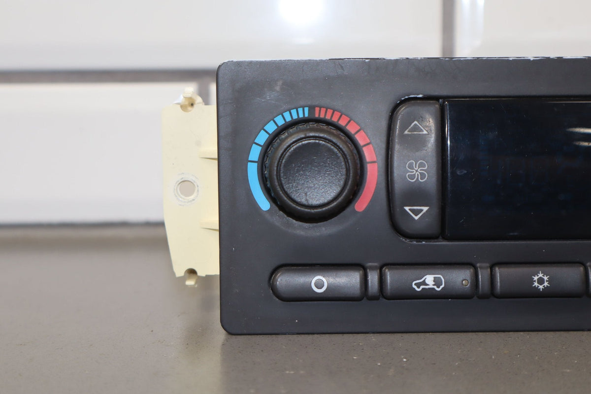 2003-2004 Hummer H2- Climate Control 15832311