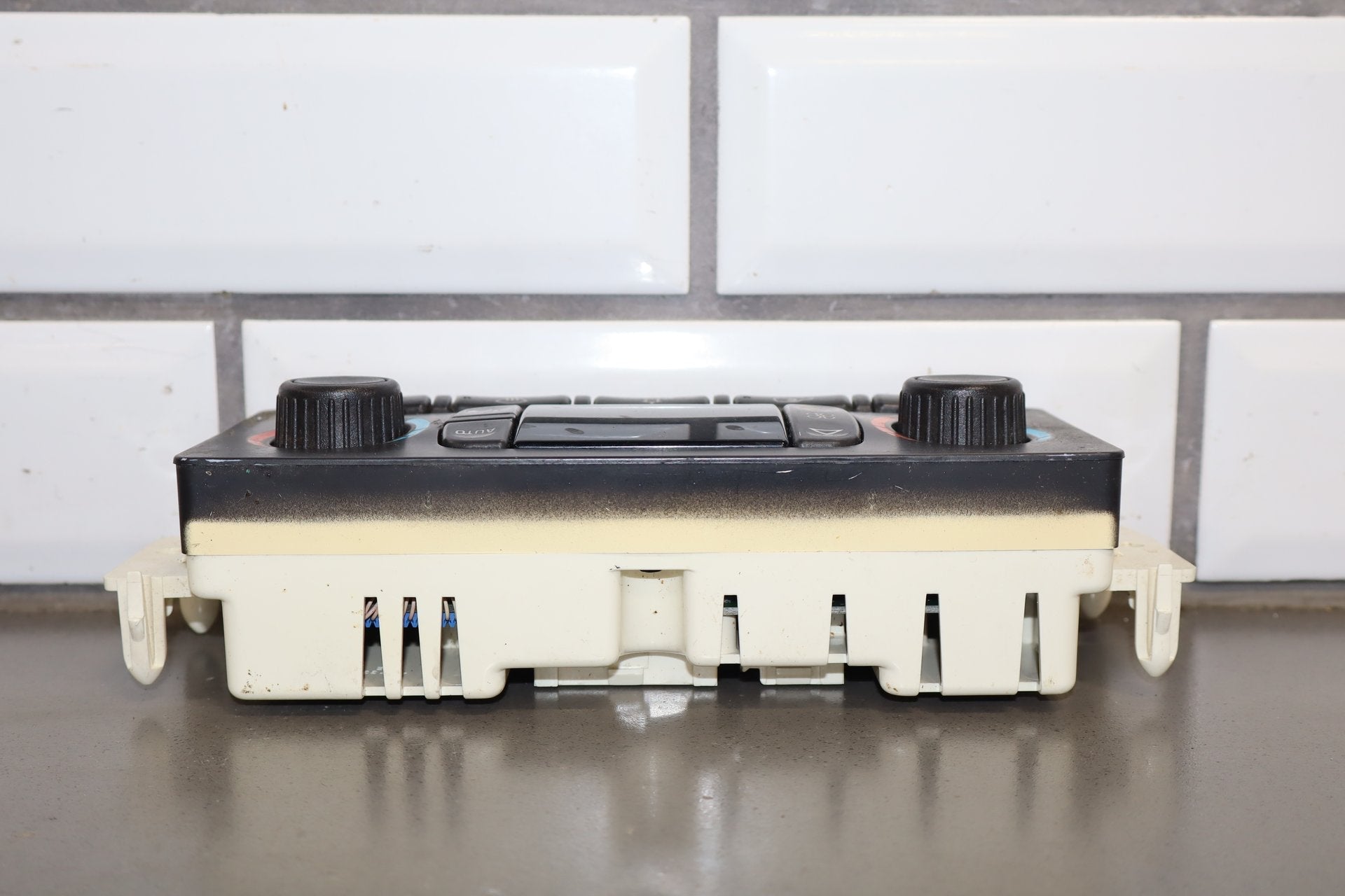 2003-2004 Hummer H2- Climate Control 15832311