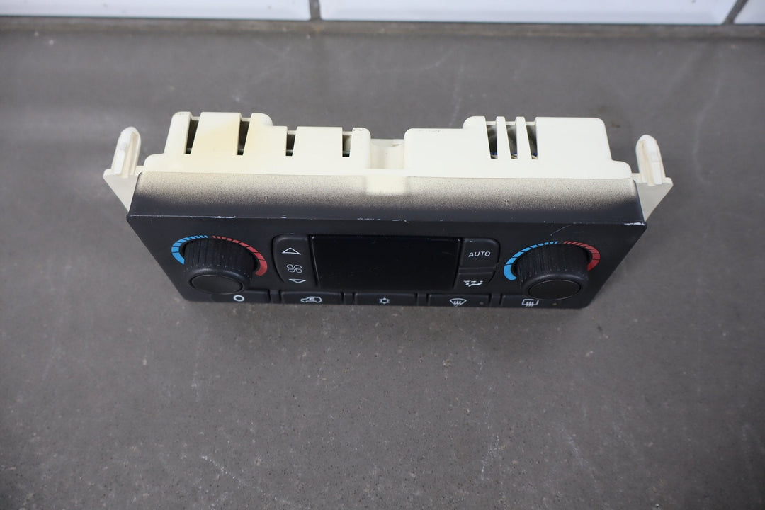 2003 - 2004 Hummer H2 - Climate Control 15832311