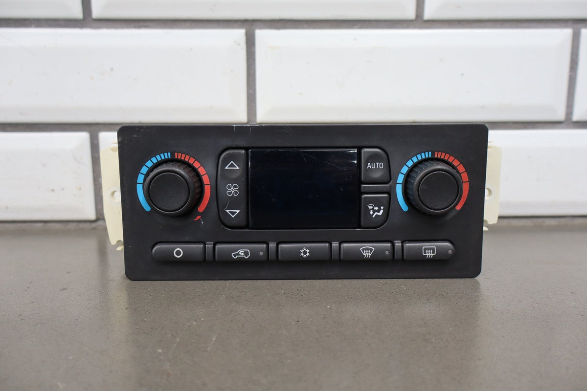 2003-2004 Hummer H2 - Climate Control 15832311
