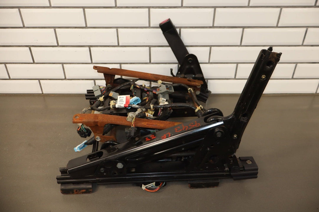2003 - 2004 Hummer H2 - Driver Front Seat Track