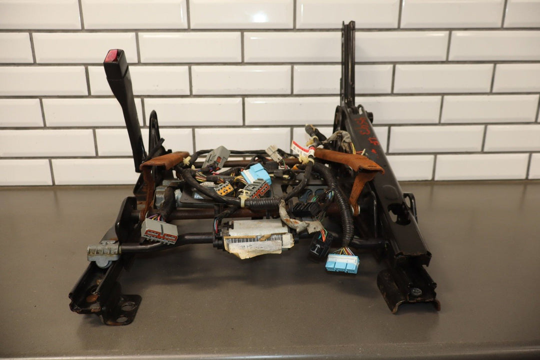 2003 - 2004 Hummer H2 - Driver Front Seat Track