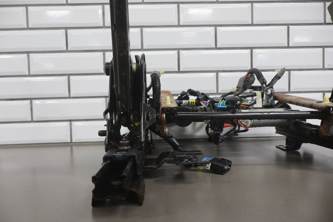 2003 - 2004 Hummer H2 - Driver Power Front Seat Track