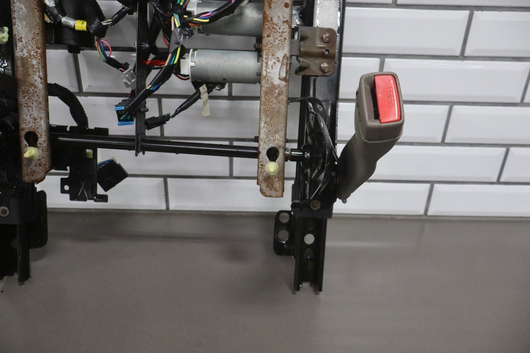 2003 - 2004 Hummer H2 - Driver Power Front Seat Track