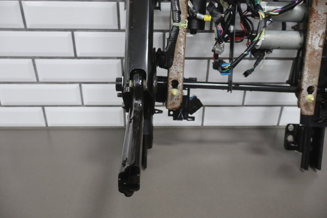 2003 - 2004 Hummer H2 - Driver Power Front Seat Track