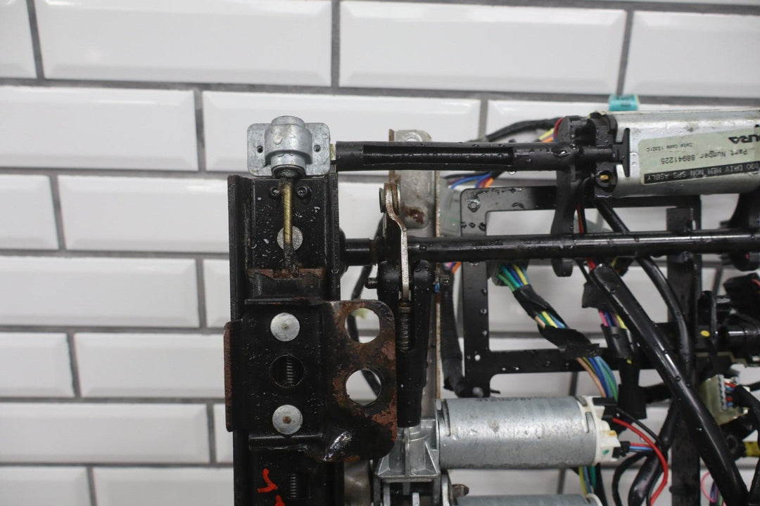 2003 - 2004 Hummer H2 - Driver Power Front Seat Track