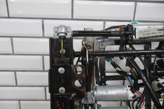 2003 - 2004 Hummer H2 - Driver Power Front Seat Track