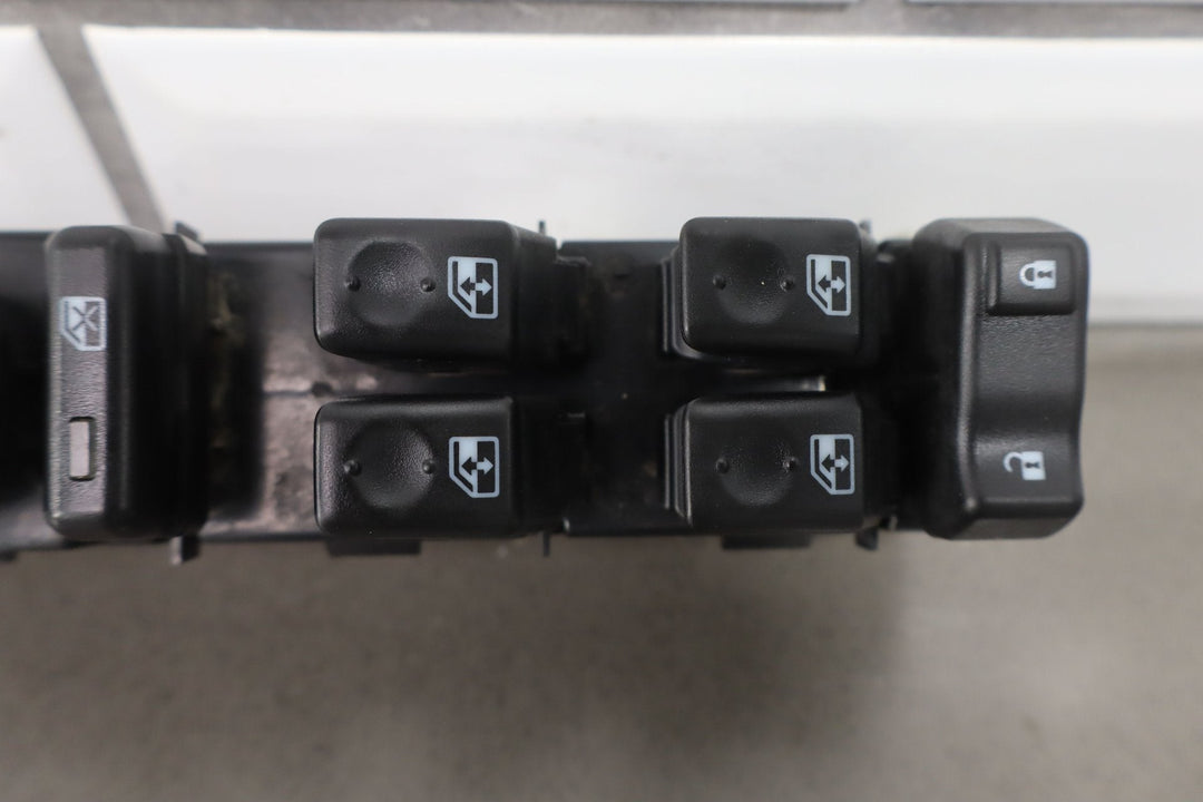 2003 - 2004 Hummer H2 Front Left Driver Master Window Switch No Bezel