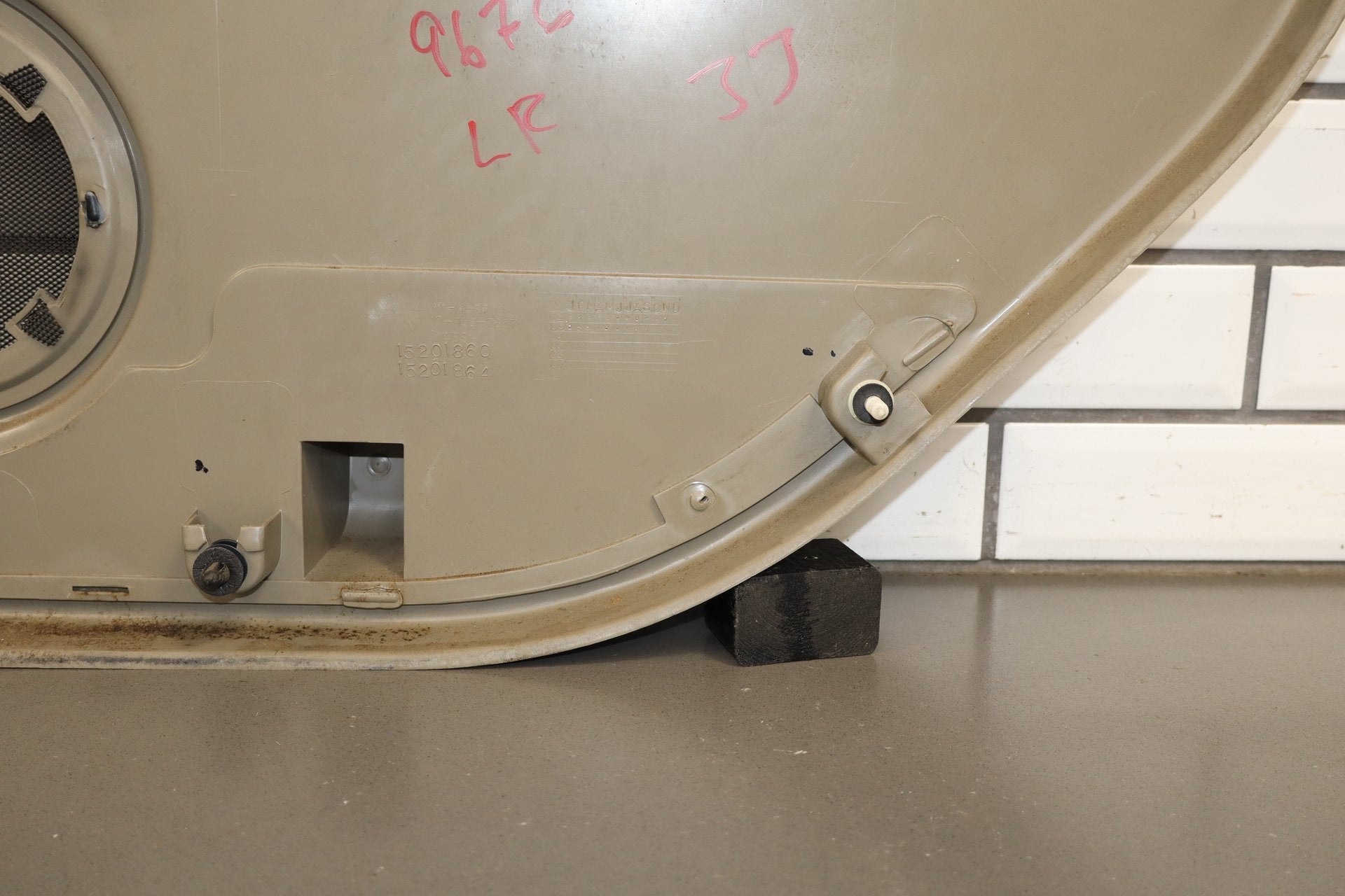 2003-2004 Hummer H2- Left Rear Interior Trim Panel Wheat 502 10358806