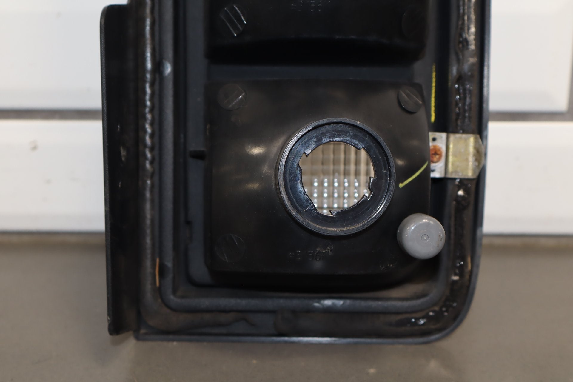 2003-2004 Hummer H2 Left Tail Light 15193458 OEM