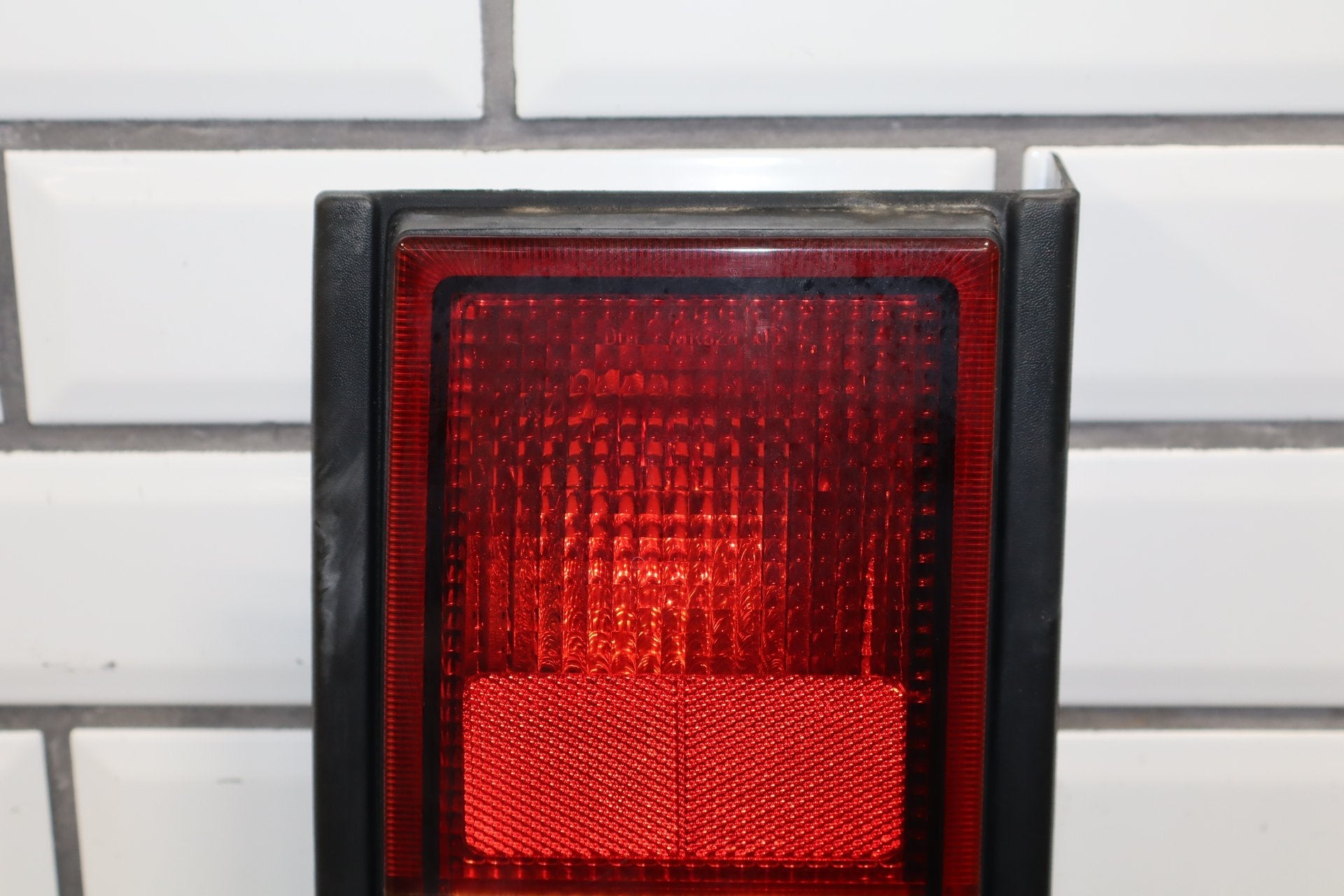 2003-2004 Hummer H2 Left Tail Light 15193458 OEM