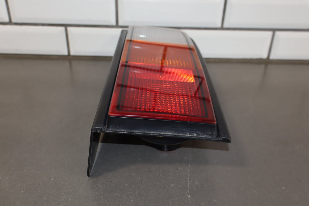 2003 - 2004 Hummer H2 Left Tail Light 15193458 OEM