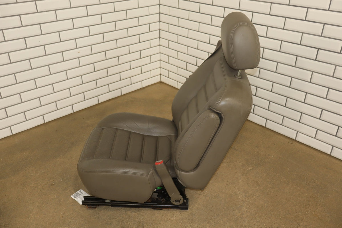 2003-2004 Hummer H2 Passenger Right Front Seat Wheat 50