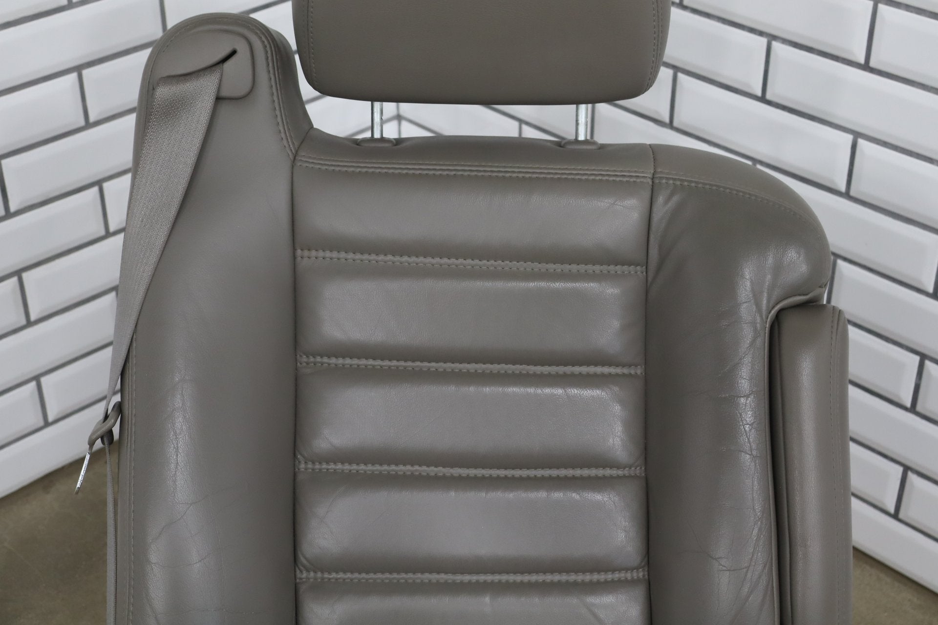 2003-2004 Hummer H2 Passenger Right Front Seat Wheat 50