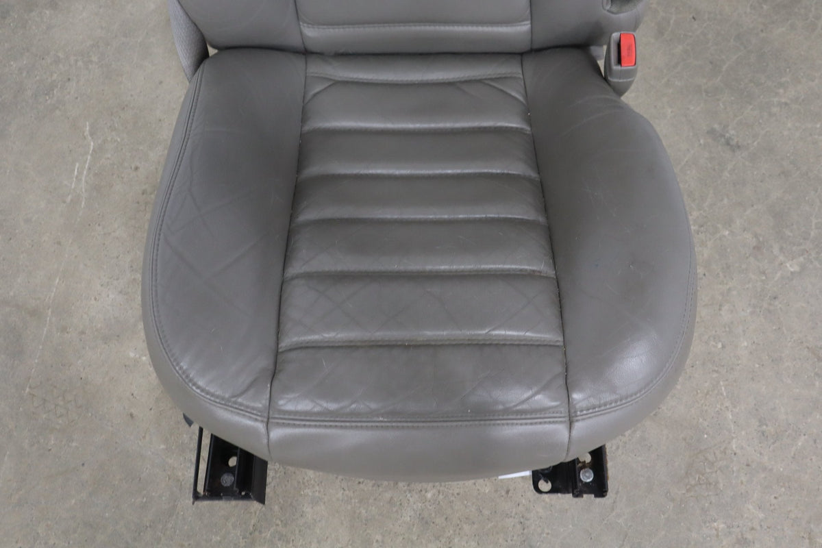 2003-2004 Hummer H2 Passenger Right Front Seat Wheat 50