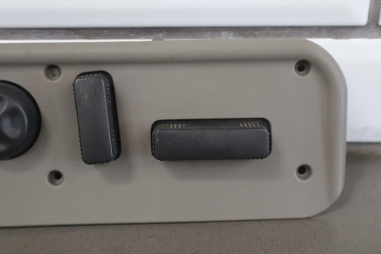 2003 - 2004 Hummer H2 Passenger Right RH Front Seat Switch (Wheat 502)