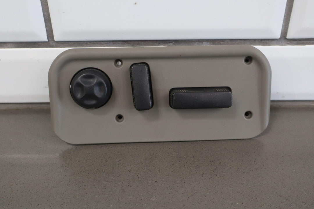 2003 - 2004 Hummer H2 Passenger Right RH Front Seat Switch (Wheat 502)