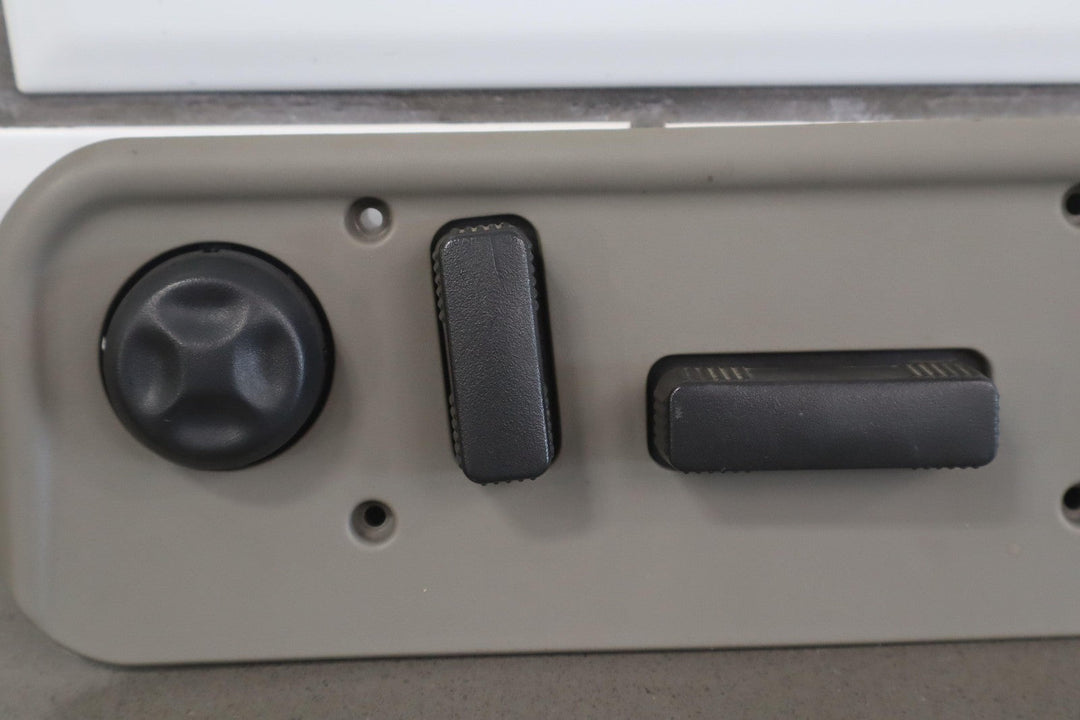 2003 - 2004 Hummer H2 Passenger Right RH Front Seat Switch (Wheat 502)