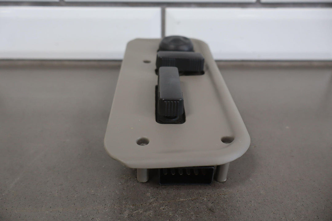 2003 - 2004 Hummer H2 Passenger Right RH Front Seat Switch (Wheat 502)