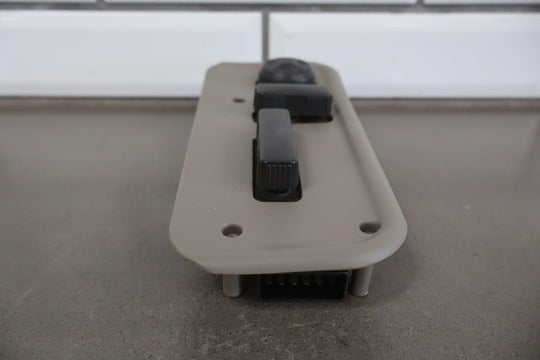 2003 - 2004 Hummer H2 Passenger Right RH Front Seat Switch (Wheat 502)