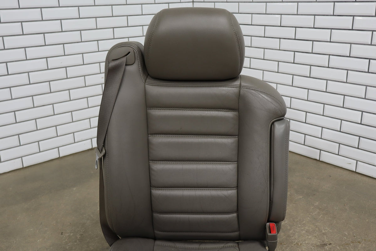 2003-2004 Hummer H2 Right Front Seat Leather Wheat 502 19127253