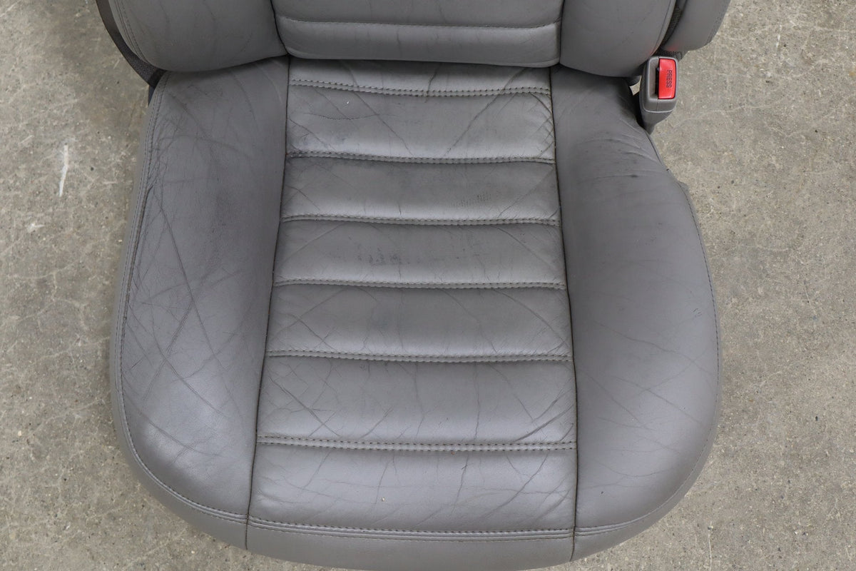 2003-2004 Hummer H2 Right Front Seat Leather Wheat 502 19127253
