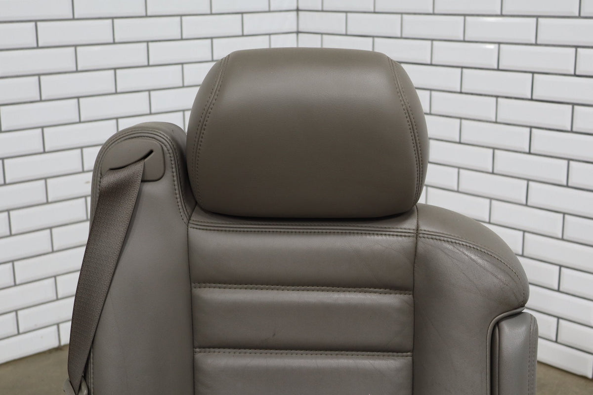 2003-2004 Hummer H2 Right Front Seat Leather Wheat 502 19127253