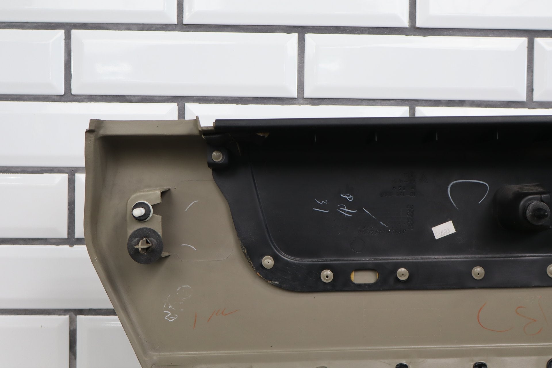 2003-2004 Hummer H2 - Right Rear Interior Trim Panel 10358808